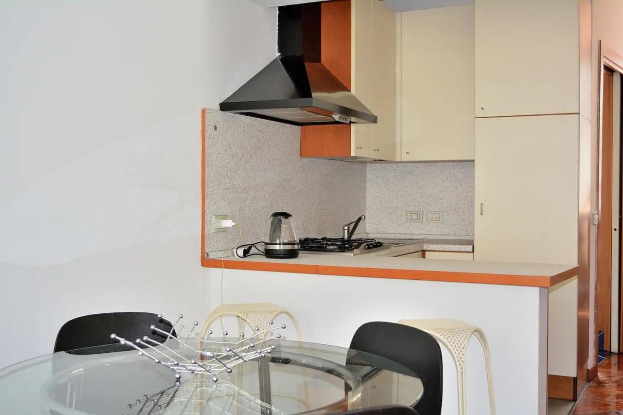 Cherry Apartment Milan Bagian luar foto